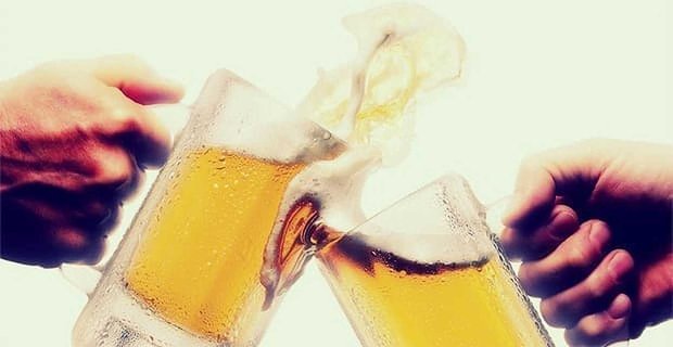 Pary, które spożywają taką samą ilość alkoholu z mniejszym prawdopodobieństwem rozwodu